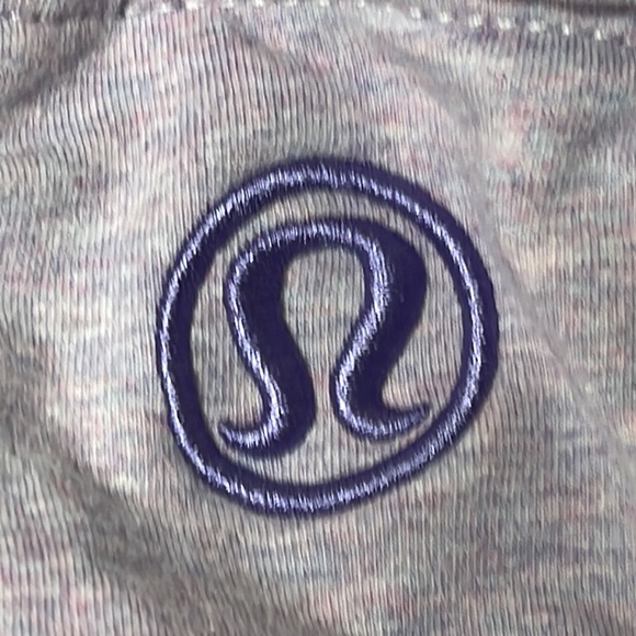 Lululemon Scuba Hoodie *Light Cotton Fleece
Heathered Lavender Dusk - Picture 11 of 14